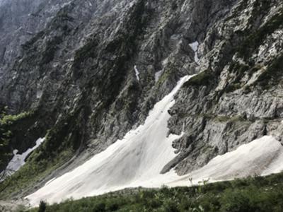 Nevaio in alta val Chialedina presso Landres Negres