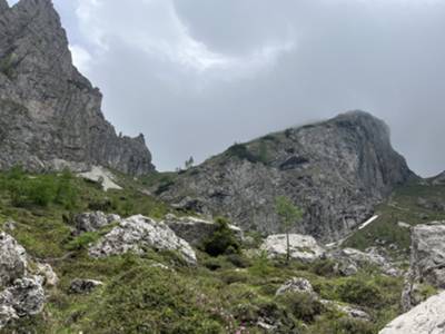 a sinistra forcella del Cuel, a destra forcella del Pedole