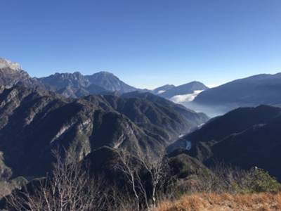 vista Sud dall'anticima dell'Arghena