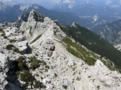 spettacolare cresta in direzione Spalla del Duranno