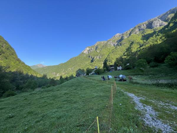 da Pozzis scendiamo al guado sull'Arzino