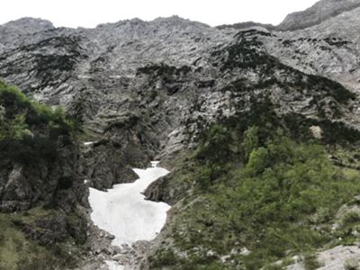 Nevaio in alta val Chialedina