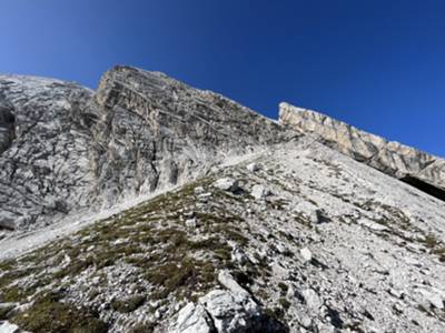 roccia sul versante Ovest della forcella Val del Drap