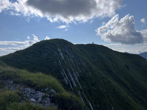 cresta Est oltre monte Piombada verso monte Bottai