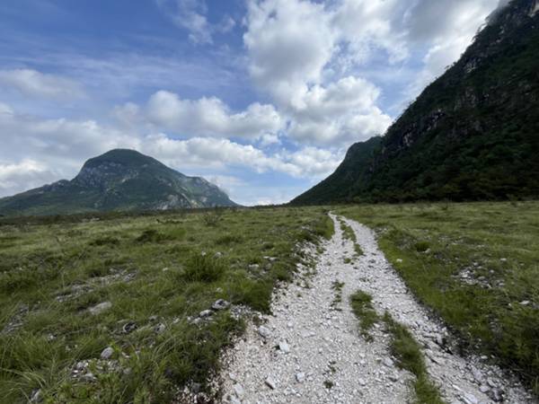 salita a fianco di Rivoli Bianchi per mulattiera