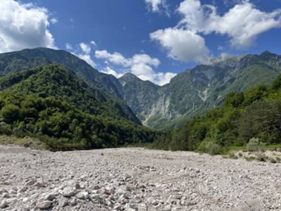 val Pentina: al centro il monte "i Muri"