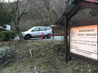 parcheggio presso "lo chalet"