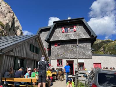 rifugio austriaco lago Volaia