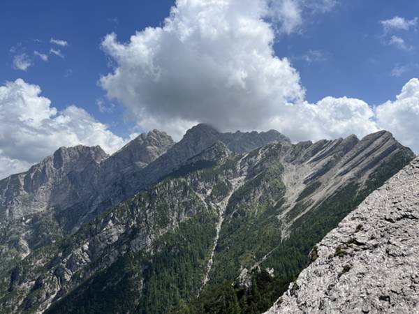 oltre la forcella: le Caserine