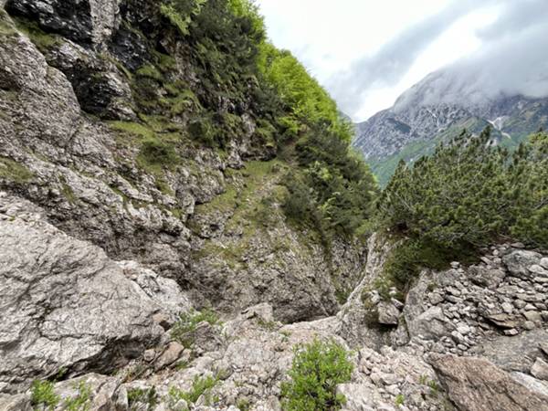 secondo passaggio sul torrente Tamais