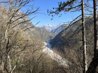 vista sul Cellina con in fondo Duranno e Cima dei Preti