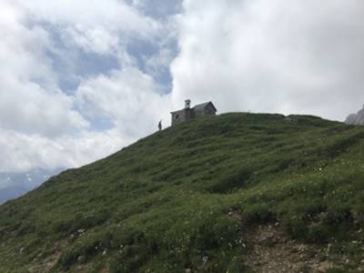 Chiesetta sopra laghi d'Olbe