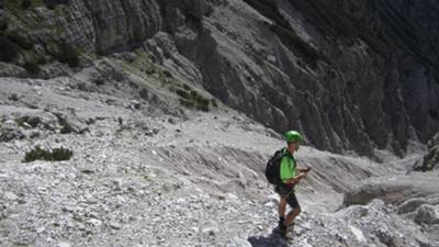 proviamo (invano) a circumnavigare la frana da sopra