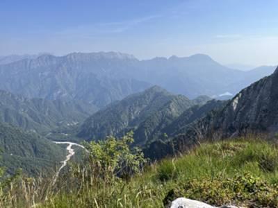 vista su val Prescudin a sinistra e lago di Barcis a destra