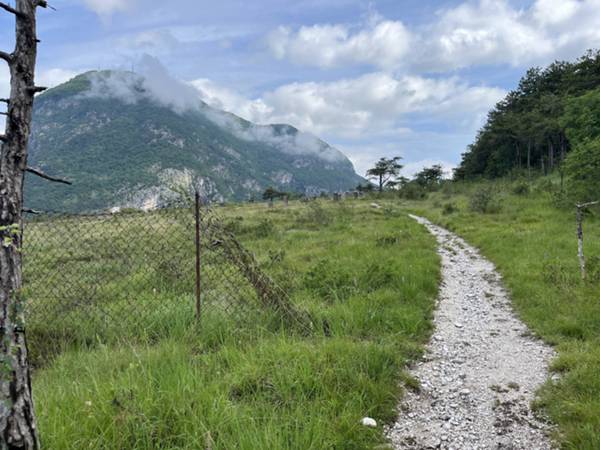 salita a fianco di Rivoli Bianchi