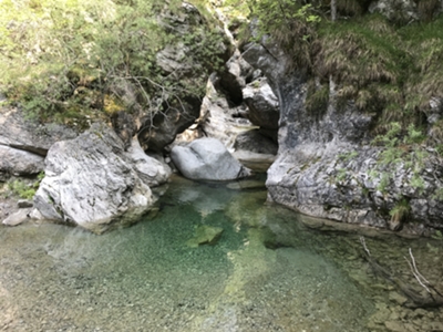 pozza nei pressi di attraversamento di torrente Molassa