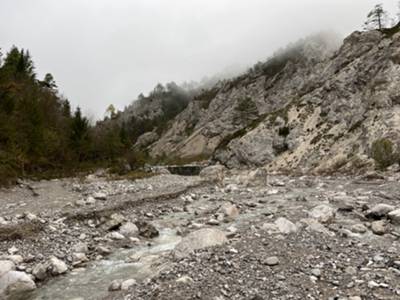 torrente Susaibes e base del monte Toc