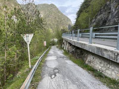 Sbarra all'ingresso della Foresta del Prescudin