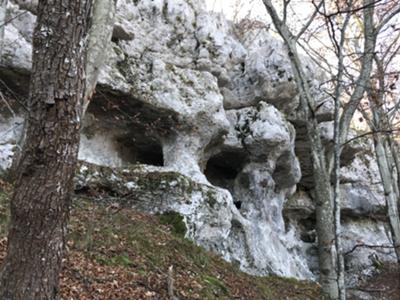 cavità nei pressi di fontana Racli