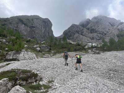 risalita sul ciadin de Senons: forcella in lontananza 