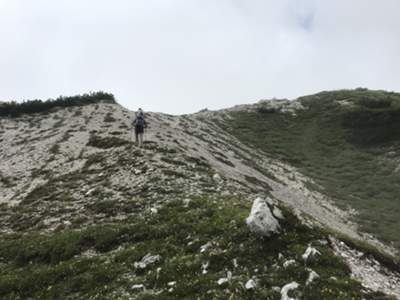 tratto di cresta tra la forcella e la cima delle Monache