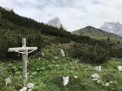 forcella Lodina con Duranno e Cima dei Preti sullo sfondo