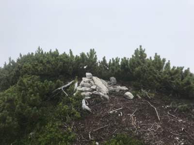 cima delle Monache tra le nebbie